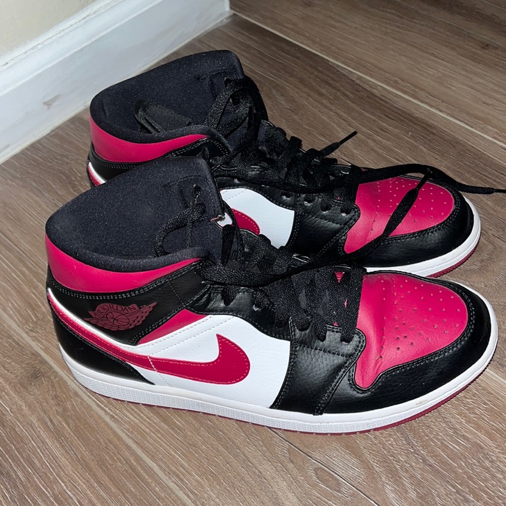 Nike flight air jordan black red white